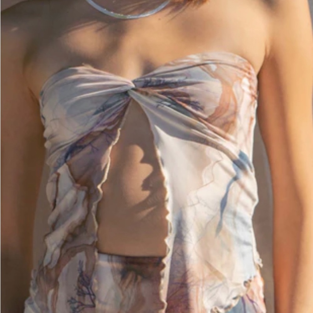 The Natalia Strapless Top